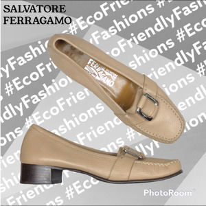 Salvatore Ferragamo Women's Beige Square Toe/Heel Slip On Casual Loafers Sz 7